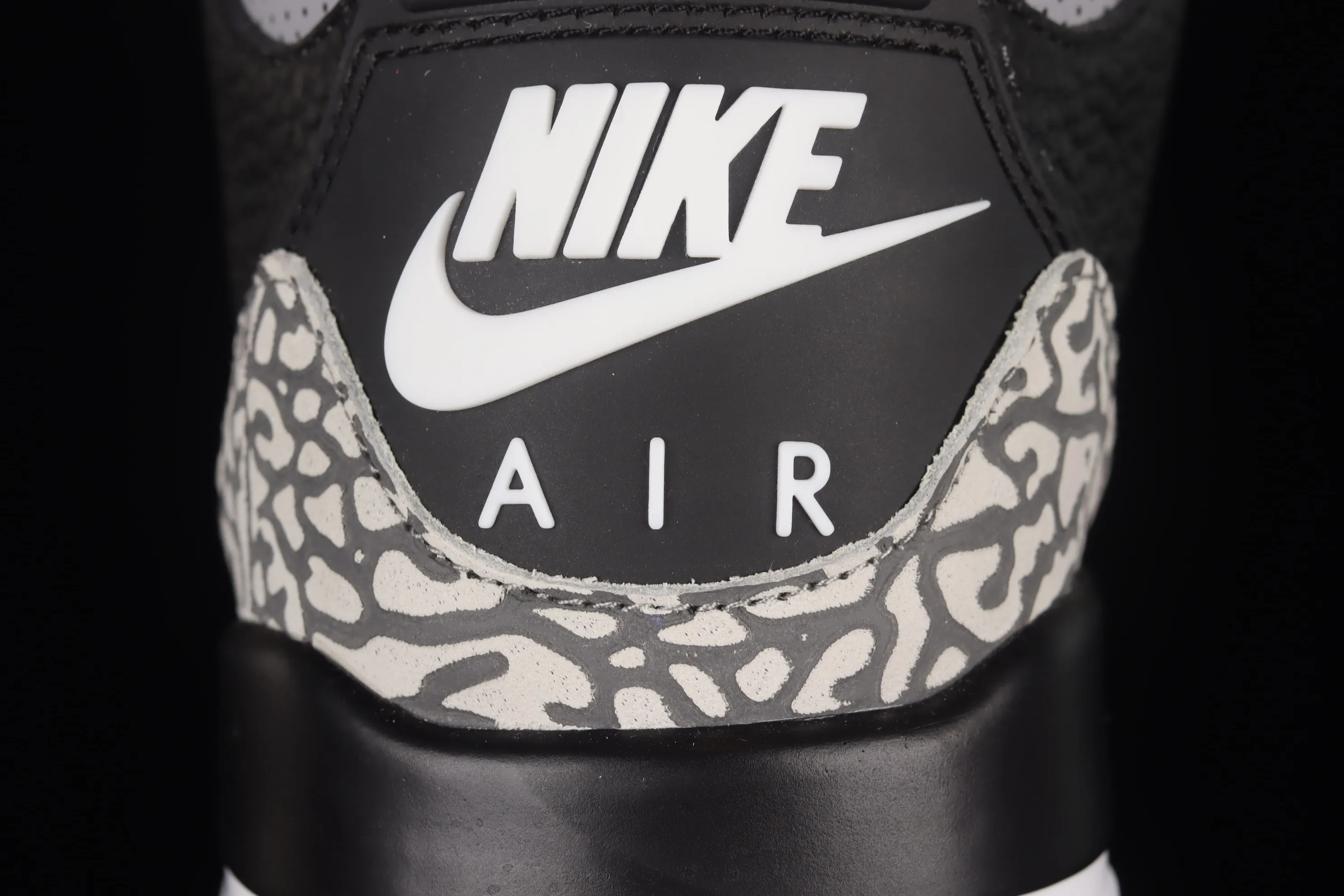 All Categories Air Jordan Jordan Series Basketball Shoes Air Jordan 3 Foreign Trade Version Air Jordan 3 Retro Black Cement (2018) AJ3 Joe 3 Retro Black Cement 854262-001